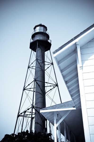 Sanibel Lighthouse High Contrast
